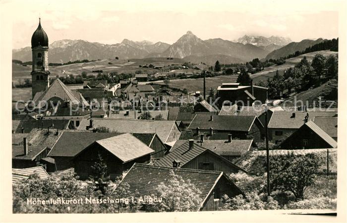 Nesselwang Allgaeu Bayern Ortsbild mit Kirche Hoehenluftkurort Alpenpanorama