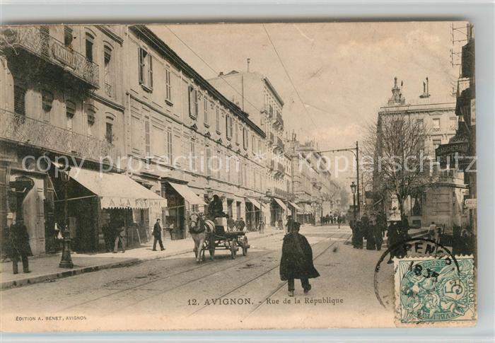 Avignon Vaucluse Rue de la Republique