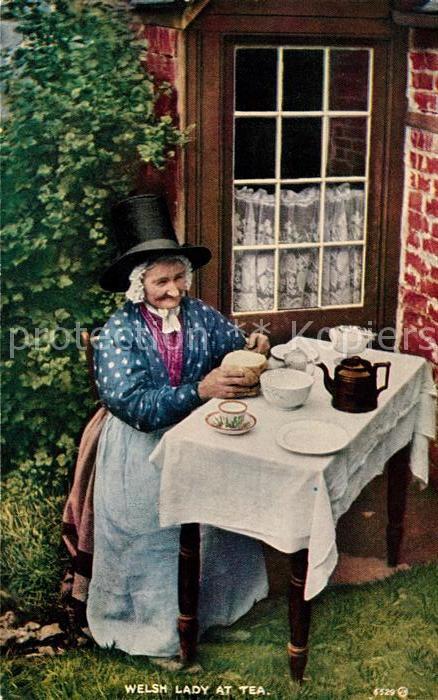 Trachten England Welsh Lady at Tea
