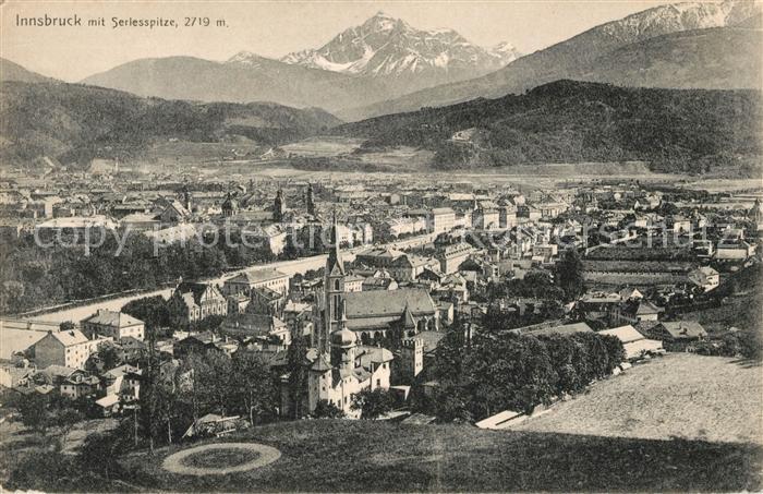 Innsbruck mit Serlesspitze