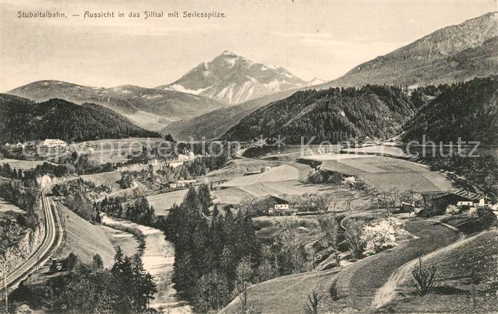 Stubaital Aussicht in das Silltal mit Serlesspitze