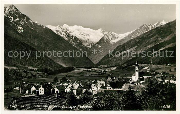 Fulpmes Tirol mit Stubaier Gletscher