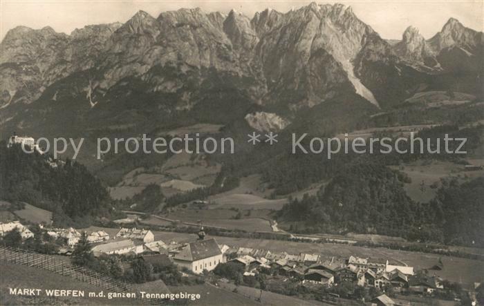 Markt Werfen mit Tennengebirge