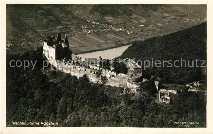 Wachau Oesterreich Ruine Aggstein Fliegeraufnahme