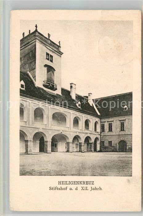 Heiligenkreuz Niederoesterreich Stiftshof