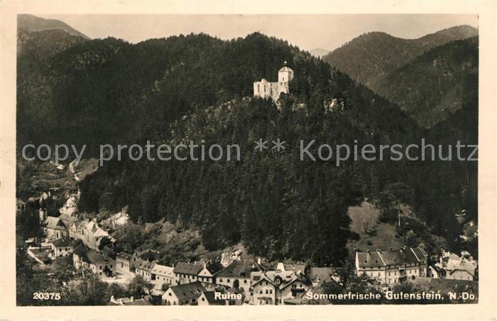 Gutenstein Niederoesterreich Panorama mit Ruine