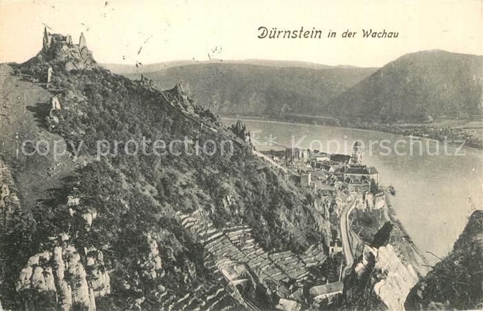 Duernstein Wachau Donaupartie mit Burgruine