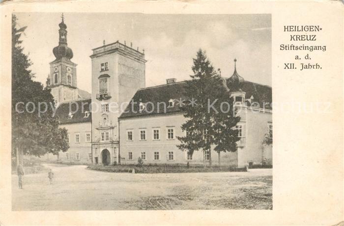 Heiligenkreuz Niederoesterreich Stiftseingang