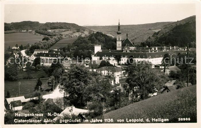 Heiligenkreuz Niederoesterreich Cistercienser Abtei