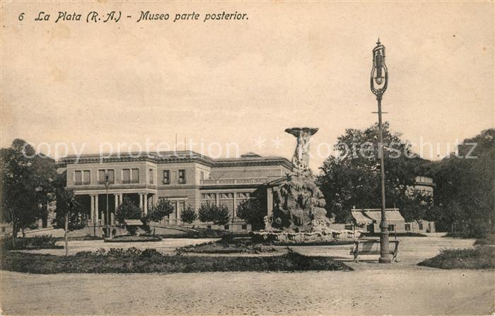 La Plata Buenos Aires Museo parte posterior Monumento