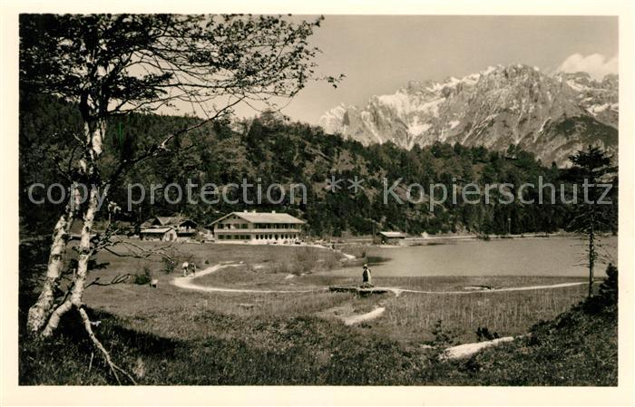 Ferchensee Karwendel Gasthaus am See mit Karwendelgebirge