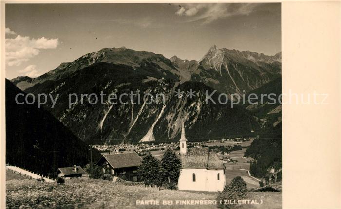 Finkenberg Tirol Ortsmotiv mit Kirche Zillertal Alpenpanorama