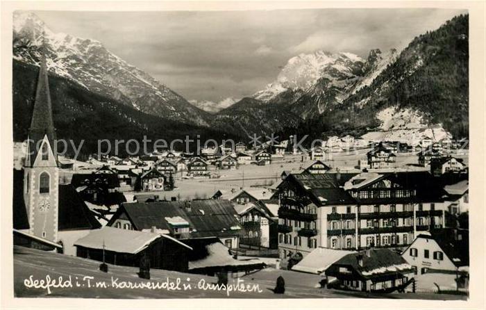 Seefeld Tirol Ortsansicht mit Kirche Karwendelgebirge Arnspitzen
