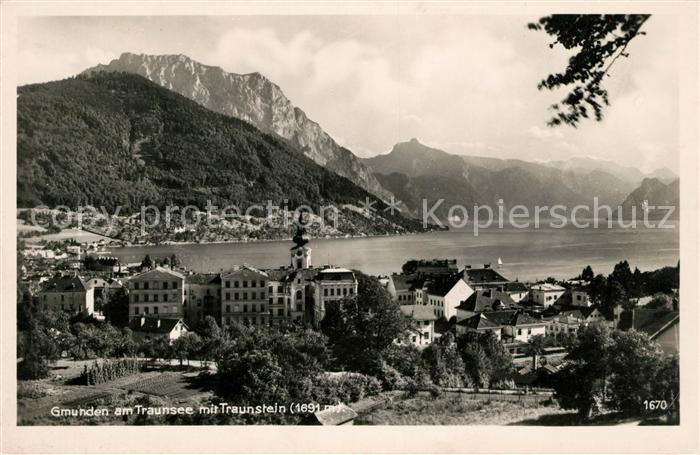Gmunden Salzkammergut Panorama Traunsee mit Traunstein