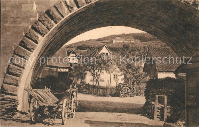Sackenbach Blick auf das Maria Theresia Heim Torbogen