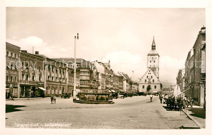 Deggendorf Donau Luitpoldplatz Brunnen