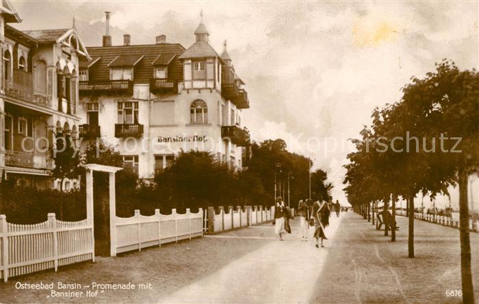 Bansin Ostseebad Promenade mit Bansiner Hof