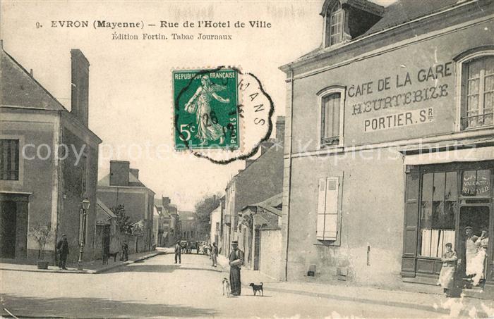 Evron Rue de l Hotel de Ville Cafe de la Gare