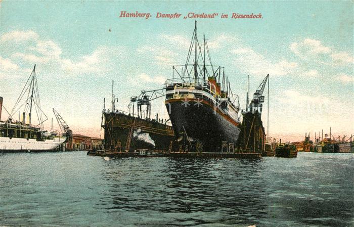 Dampfer Oceanliner Cleveland im Riesendock Hamburg
