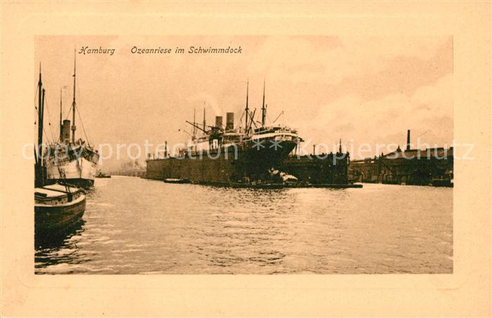 Dampfer Oceanliner Hamburg Schwimmdock