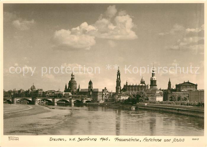 Foto Hahn Nr. 10817 Dresden vor der Zerstörung Frauen