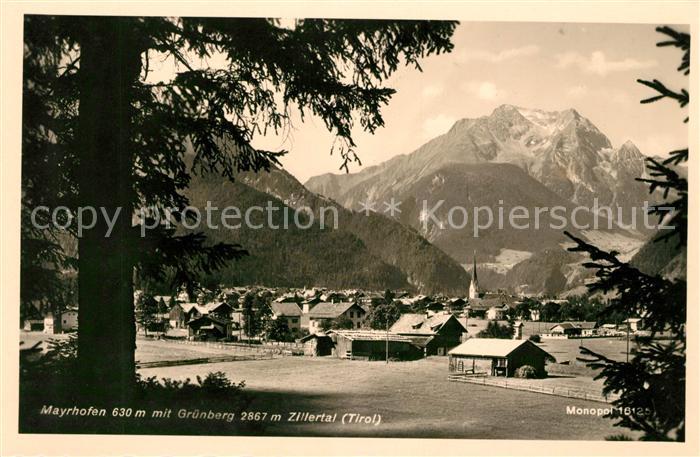 Mayrhofen Zillertal Gesamtansicht mit Gruenberg Zillertaler Alpen
