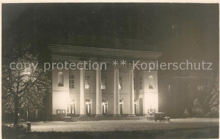 Innsbruck Stadttheater bei Nacht