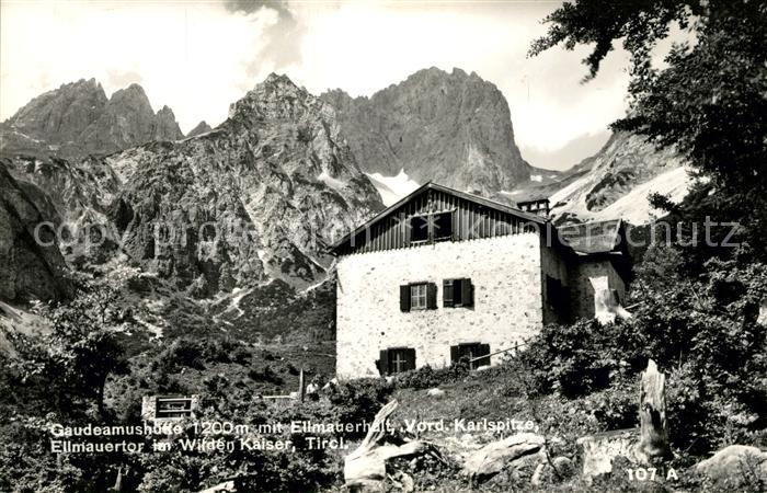 Gaudeamushuette mit Ellmauerhalt Vorderer Karlspitze Ellmauertor Wilder Kaiser K