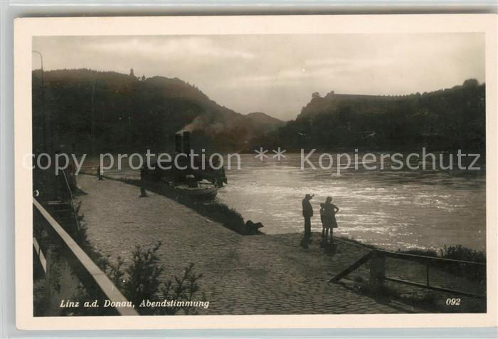 Linz Donau Abendstimmung Uferpromenade Dampfer