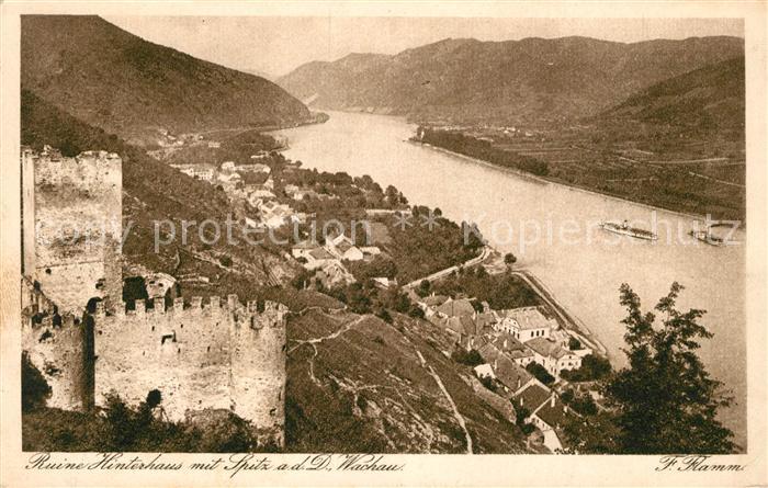 Wachau Oesterreich Ruine Hinterhaus mit Spitz Donau