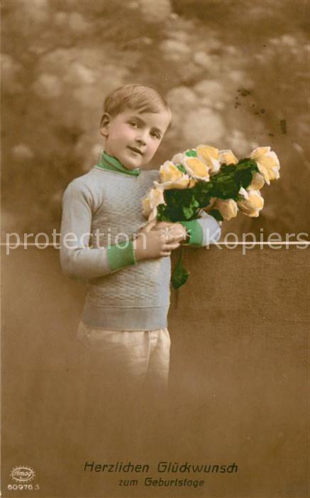 Foto Amag Nr. 60976/5 Kind Junge Rosen
