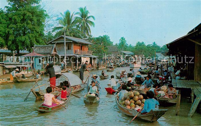 Dhonburi Wad Sai Floating Market