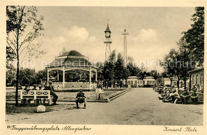 Altengrabow Truppenuebungsplatz Konzertplatz Soldaten