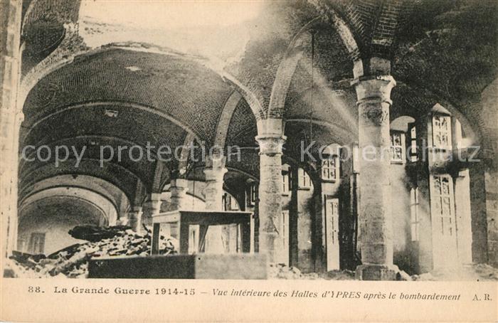 Ypern Ypres La Grande Guerre Vue interieure des Halles apres le bombardement