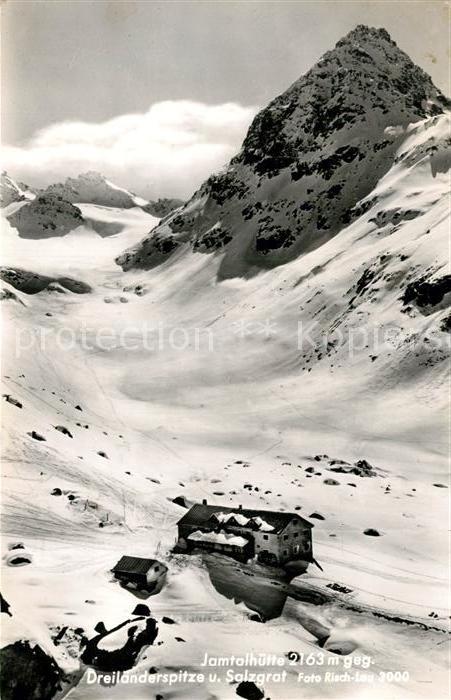 Jamtalhuette mit Dreilaenderspitze und Salzgrat