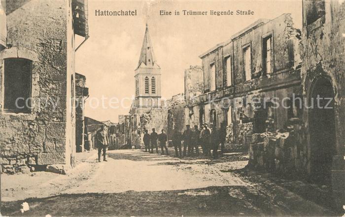 Hattonchatel Eine in Truemmer liegende Strasse Kirche 1. Weltkrieg