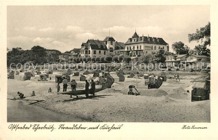 Scharbeutz Ostseebad Strandleben mit Kurhaus