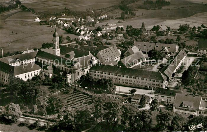 Ochsenhausen Ehemaliges Benediktinerkloster jetzt Aufbaugymnasium fuer Lehrerinn
