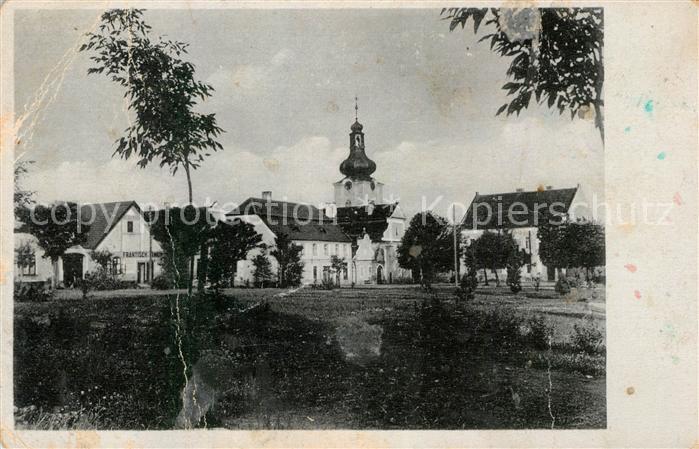 Cervena Recice  Cast namesti