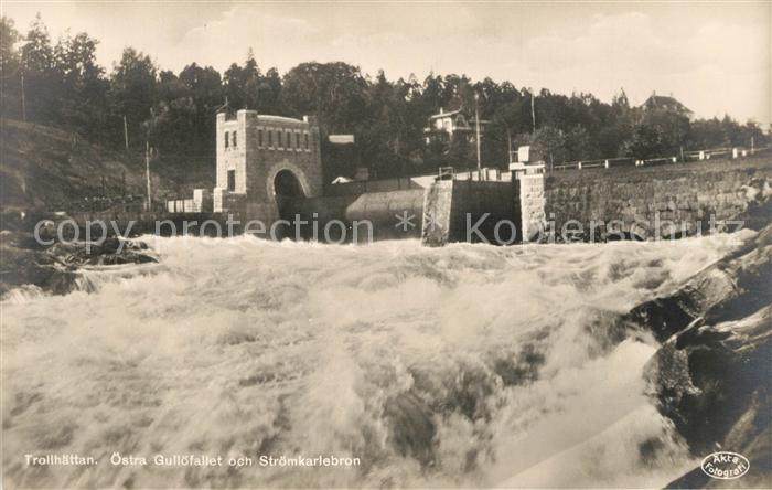 Trollhaettan oestra Gulloefallet och Stroemkarlebron