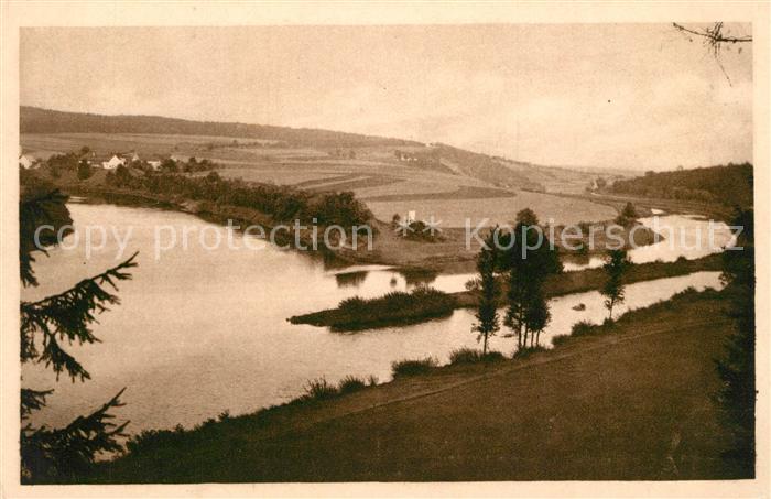 Tyn nad Vitavou Tein Partie am Fluss
