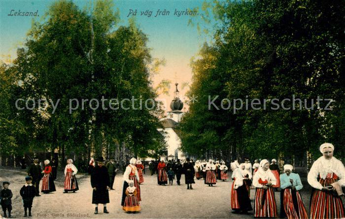 Leksand Pa vaeg fran kyrkan