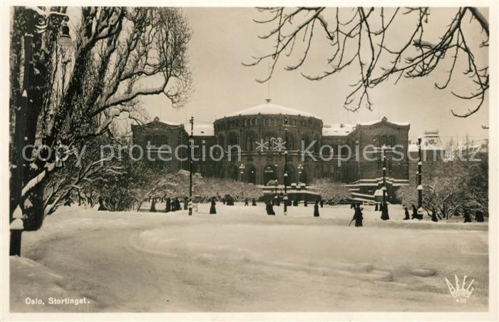 Oslo Norwegen Stortinget Parlament im Winter