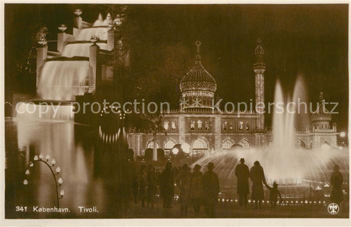 Kobenhavn Tivoli Vergnuegungspark Erholungspark Nachtaufnahme