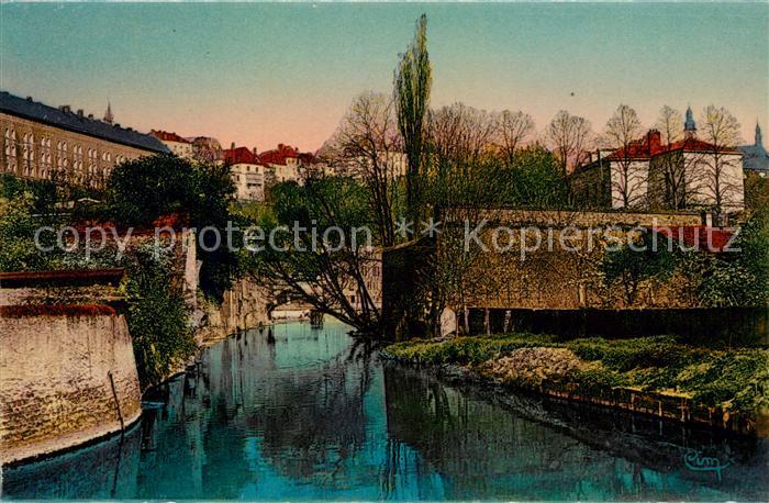 LUXEMBOURG  Luxemburg En flanant au bord de l'Alzette