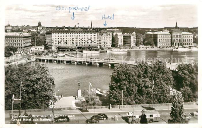 Stockholm Utsikt ober Stroemmen med Grand Hotel och Nationalmuseum