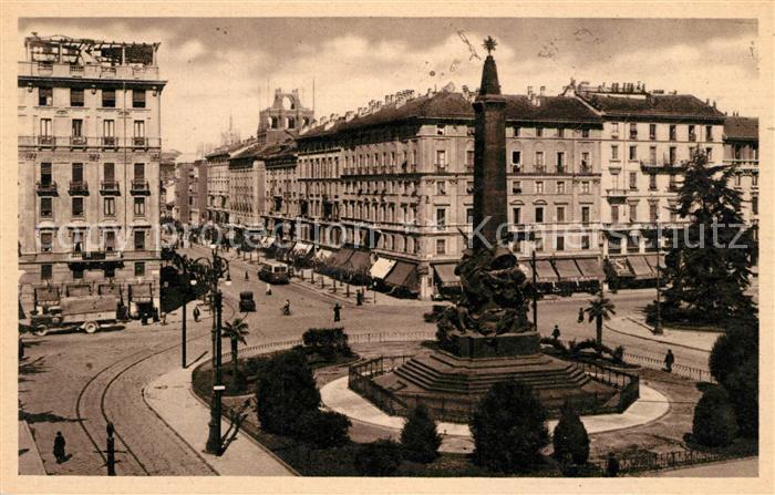 Milano Monumento delle Cinque Giornate Denkmal