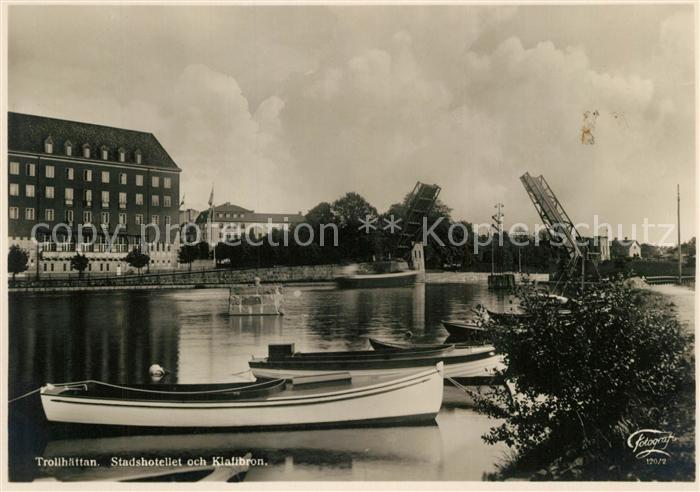 Trollhaettan Stadshotellet och Klaffbron
