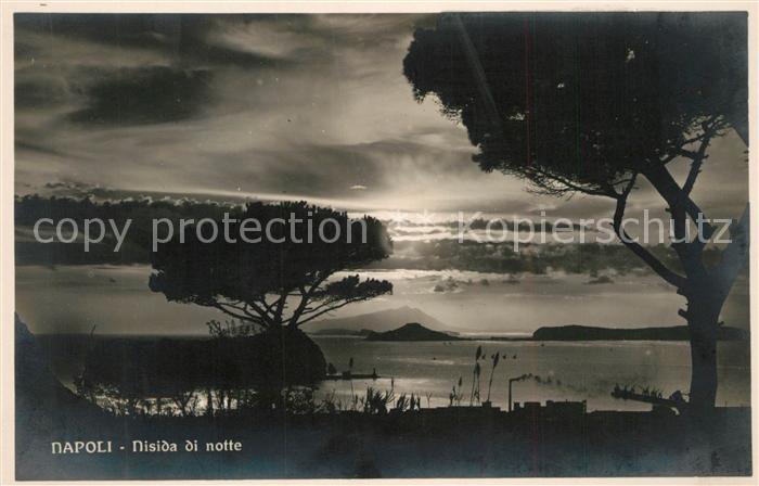 Napoli Neapel Nisida di notte