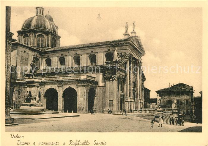 Urbino Duomo e Monumento a Raffaello Sanzio Dom Denkmal